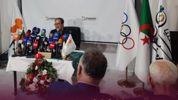 رئيس الجمهورية يتصل تقريبا يوميا بالرياضيين