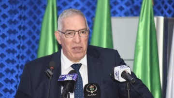 عبد المالك تاشريفت يشرف على افتتاح فعاليات الندوة التاريخية المخلدة للذكرى الرابعة و الستين للمظاهرات الشعبية