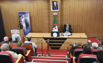 وزير الاتصال يشرف على تسليم رخص الاعتماد لفائدة مسؤولي وسائل الإعلام الأجنبية المعتمدة بالجزائر
