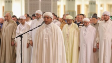 جيل جديد من حفظة القرآن يقود المشهد الرمضاني هذا العام