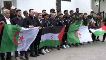 الإعلان عن تأسيس الاتحاد الصحراوي لكرة القدم بفندق “مزافران”