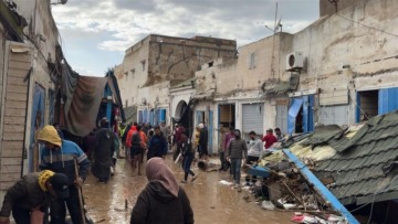 فيضانات ومآسي وغياب المحاسبة.. الإعلام المغربي يفضح حكومة الكوارث