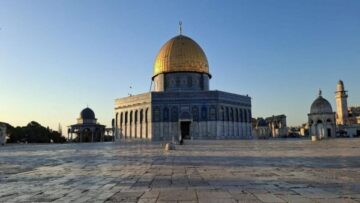 الاحتلال يغلق المسجد الأقصى لليوم السابع ويمنع أداء صلاة الجمعة فيه