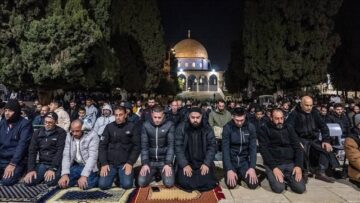 بذريعة الوضع الأمني.. نوايا مبيّتة لتغييب صور الحشود التي يخشاها الاحتلال بالأقصى