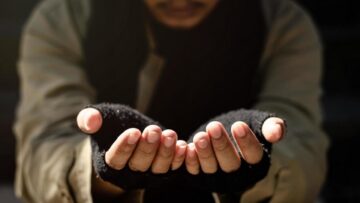 أعمال البرّ تزيد العمر