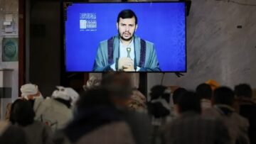 الحوثي: أيادينا على الزناد وسنتحرك حين تقتضي التطورات