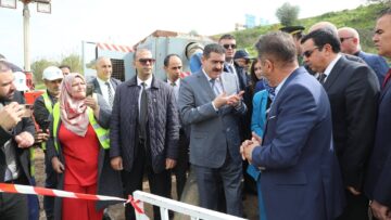 دربال يعاين موقع العطب المسجل بالقناة الرئيسية لنظام تحويل مياه الشرب ببودواو