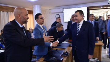 وزير الداخلية والنقل السعيد سعيود يعقد لقاء مع ممثلي نقابات الناقلين