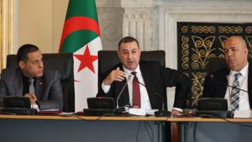 القانون العضوي المتعلق بالأحزاب يهدف إلى وضع أسس قانونية وتنظيمية متينة لحياة حزبية متجددة