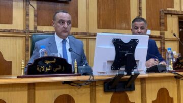 والي تيبازة يجتمع بمتعاملين اقتصاديين