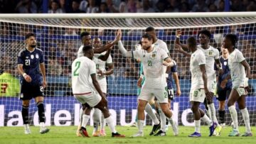 مارتينيز يثير القلق حول مستقبل المنتخب الأرجنتيني