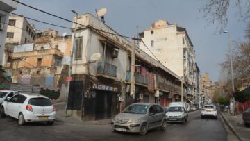 الوقوف على البنايات المهددة بالانهيار و الفوضوية بباب الواد