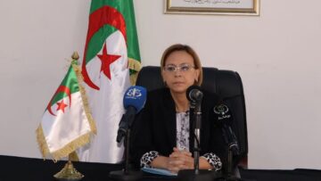 كريكو تفتتح جلسة عمل حول دور المخابر في تثمين الخبرة الوطنية ودعم البحث العلمي في المجال البيئي