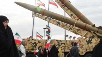 مقر “خاتم الأنبياء”.. القوات الإيرانية في حالة استنفار قصوى