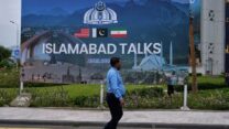 صورة معبرة عن جلسة مفاوضات جديدة في إسلام آباد.. وملفات عالقة في مقدّمتها مضيق هرمز