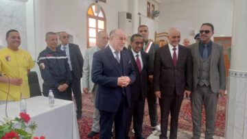بلمهدي يدشن ويعاين مرافق تابعة لقطاعه بأولاد جلال