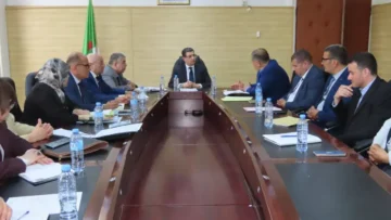 وزير الصحة يقرر إدماج خريجي مدارس الشبه الطبي في الرعاية المنزلية