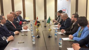 الجزائر ومصر تؤكدان على متانة العلاقات الثنائية