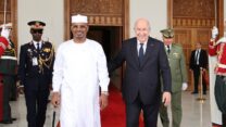 رئيس الجمهورية يخص نظيره التشادي باستقبال بمقر رئاسة الجمهورية