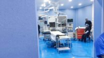 بشار.. مستشفى “تورابي بوجمعة” يتدعم بغرفتي عمليات جديدتين
