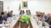 مشاريع السكك الحديدية في صدارة أولويات التنسيق بين قطاعي الأشغال والطاقة