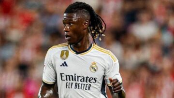 ريال مدريد يتراجع عن بيع كامافينغا