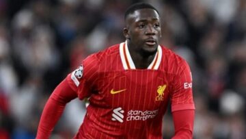 ليفربول يسعى لتمديد عقد كوناتي