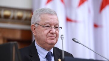 ناصري يهنئ الطلبة الجزائريين بمناسبة إحياء يومهم الوطني