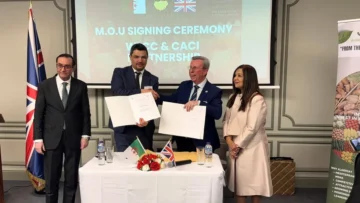 الغرفة الجزائرية للتجارة والصناعة توقع مذكرة تفاهم مع نظيرتها البريطانية لتعزيز التعاون الثنائي
