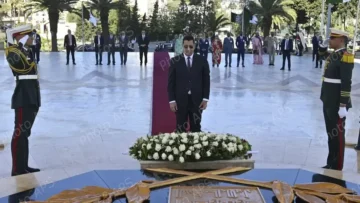 الوزير الأول الموريتاني يترحم بمقام الشهيد على شهداء الثورة التحريرية المجيدة