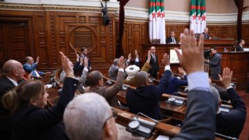 خطوة تاريخية.. مجلس الأمة يصادق بالإجماع على قانون تجريم الاستعمار الفرنسي