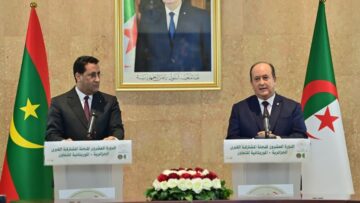 غريب ونظيره الموريتاني يبرزان عزم البلدين على تعزيز آفاق شراكتهما الثنائية