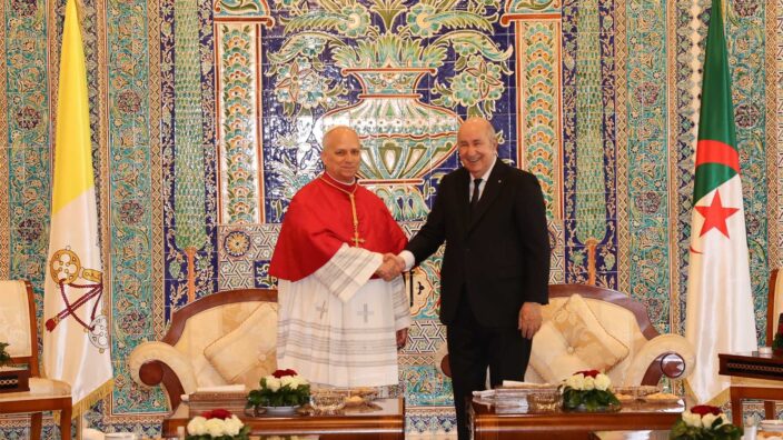 رسائل حوار وسلام وعدالة