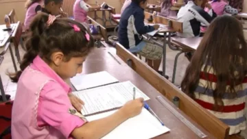 نحو إعادة تنظيم تدريس اللغات الأجنبية لتلاميذ السنة الثالثة ابتدائي