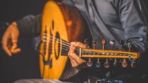 ثلاثة أيام مع مبدعي العزف على آلة العود