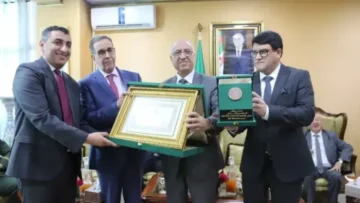 الديوان الوطني لمكافحة المخدرات: تكريم البروفيسور يونس زبيش والدكتور ياسين بومراح