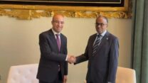 شايب يجري محادثات مع مسؤولين سامين