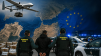 صورة معبرة عن ضربة قوية لشبكة إجرامية كانت تنشط من المغرب باستخدام الطائرات المسيرة