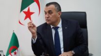 زروقي يترأس لقاء عمل لمتابعة وضعية شبكات الاتصالات وجودة الخدمات عبر التراب الوطني