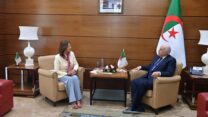 عطاف يستقبل رئيسة جمعية فرنسا-الجزائر