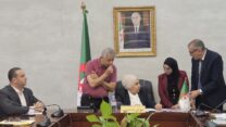 حسين داي ترافق المستثمرين لتجسيد مشاريع الواجهة البحرية للعاصمة