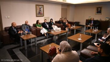 شايب يستقبل ثلة من أفراد الجالية الوطنية الناشطين في مجالات السياحة والصناعة التقليدية