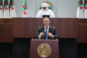 بوزقزة: يبرز أهمية التحويلات الكبرى في الاستراتيجية الوطنية للتزويد بالماء الشروب