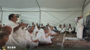 الحجاج الجزائريون يصنعون أجواء خاصة داخل خيام منى