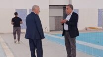 تدعيم ورشات انجاز المركب الرياضي بحي بن طلحة بالوسائل البشرية والمادية