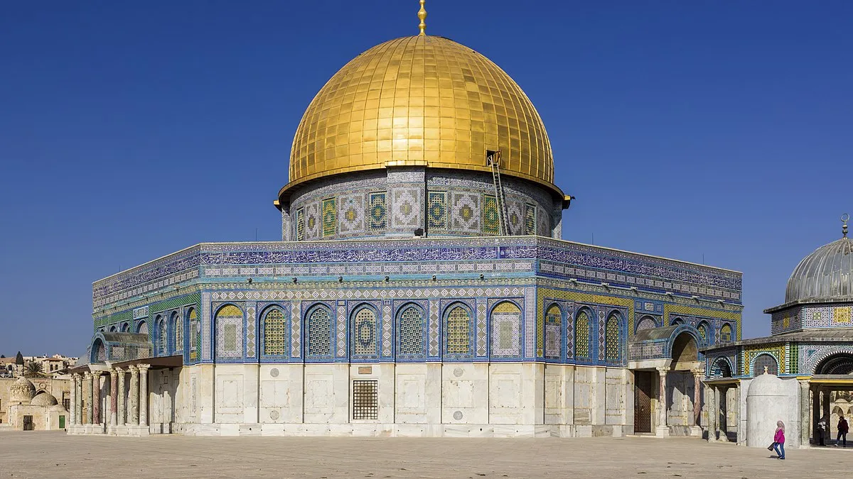 رحلة إلى بيت المقدس