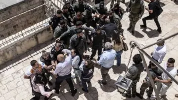 “حماس”: الاعتداء على المقدسات الإسلامية والمسيحية في القدس يؤكد فاشية الاحتلال