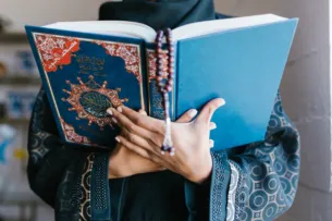 فضائل طاعة الزوجة لزوجها