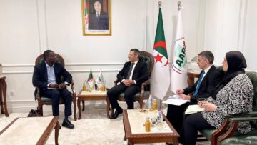 ركاش يتباحث مع ممثل الوكالة الدولية لضمان الاستثمار آليات التعاون