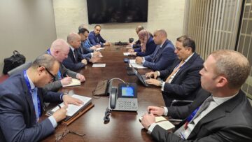 سايحي يتباحث آفاق تعزيز التعاون مع نظيره المصري